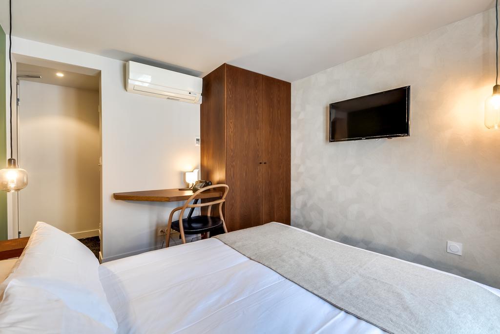 Wit Hotel Paris Bagian luar foto