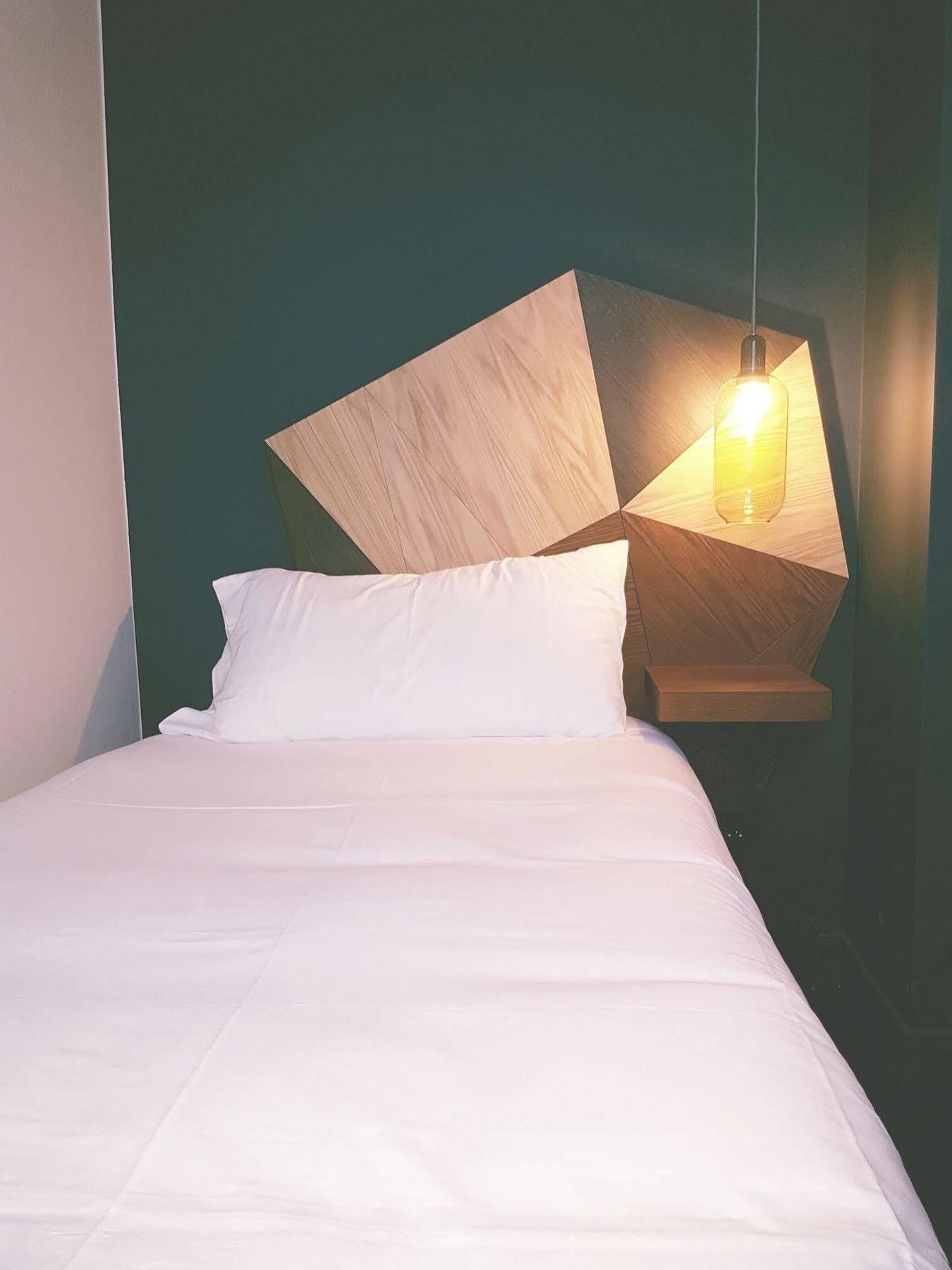 Wit Hotel Paris Bagian luar foto