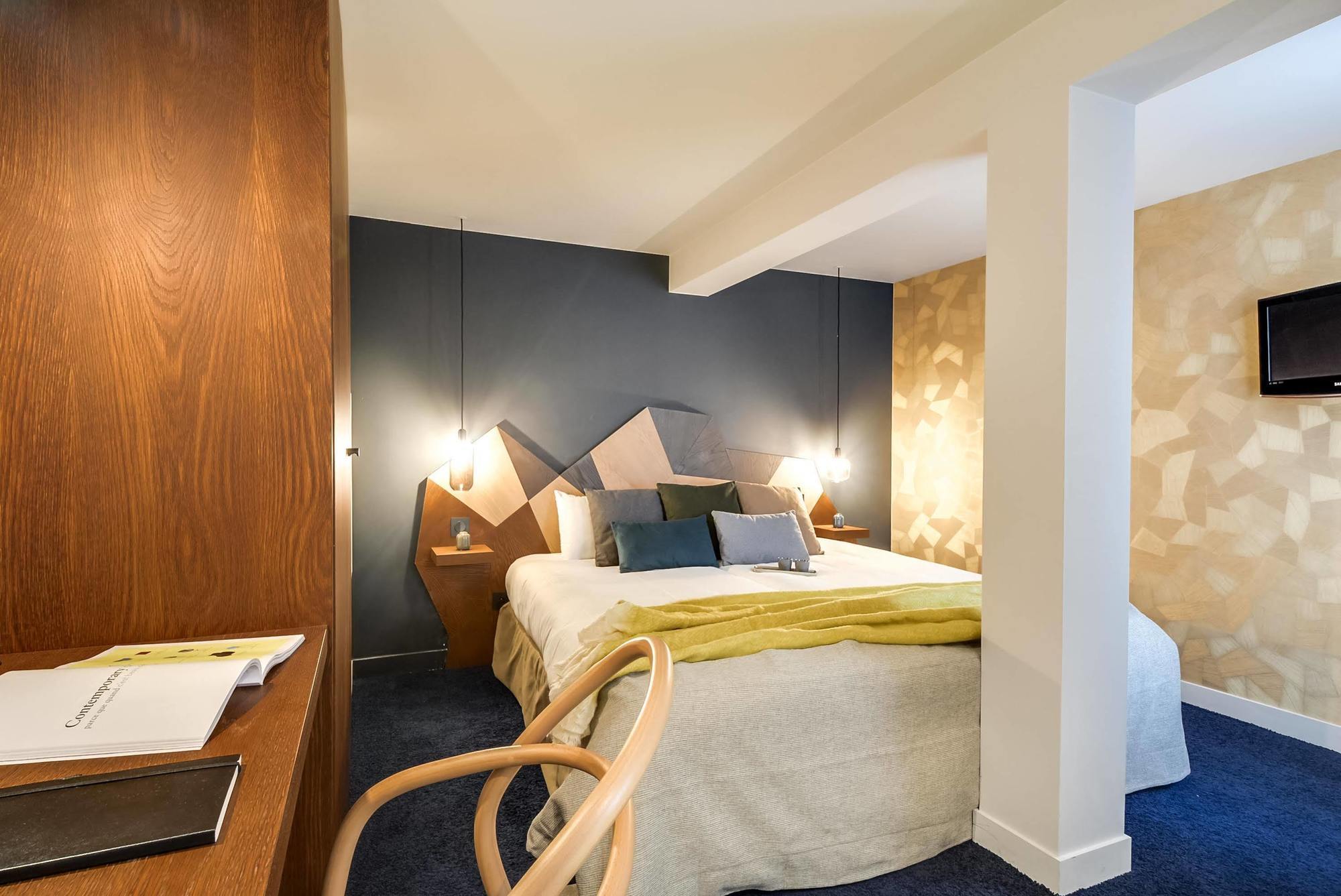 Wit Hotel Paris Bagian luar foto